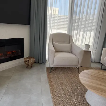 Kaura Вилла Миляс